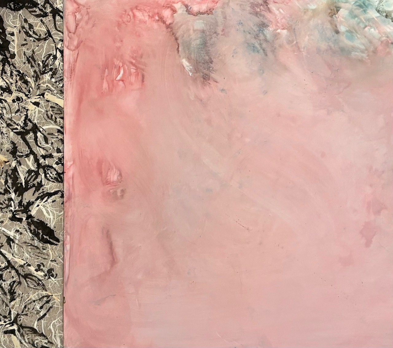 Rose-gold marble-like background, sectioned off from a black pattern on grey background on the left.